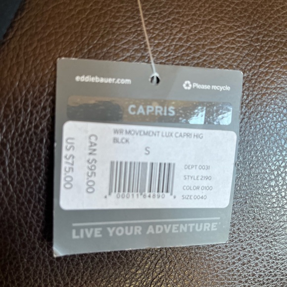 Women's Movement Lux High-Rise Capris Size Small - Picture 4 of 4